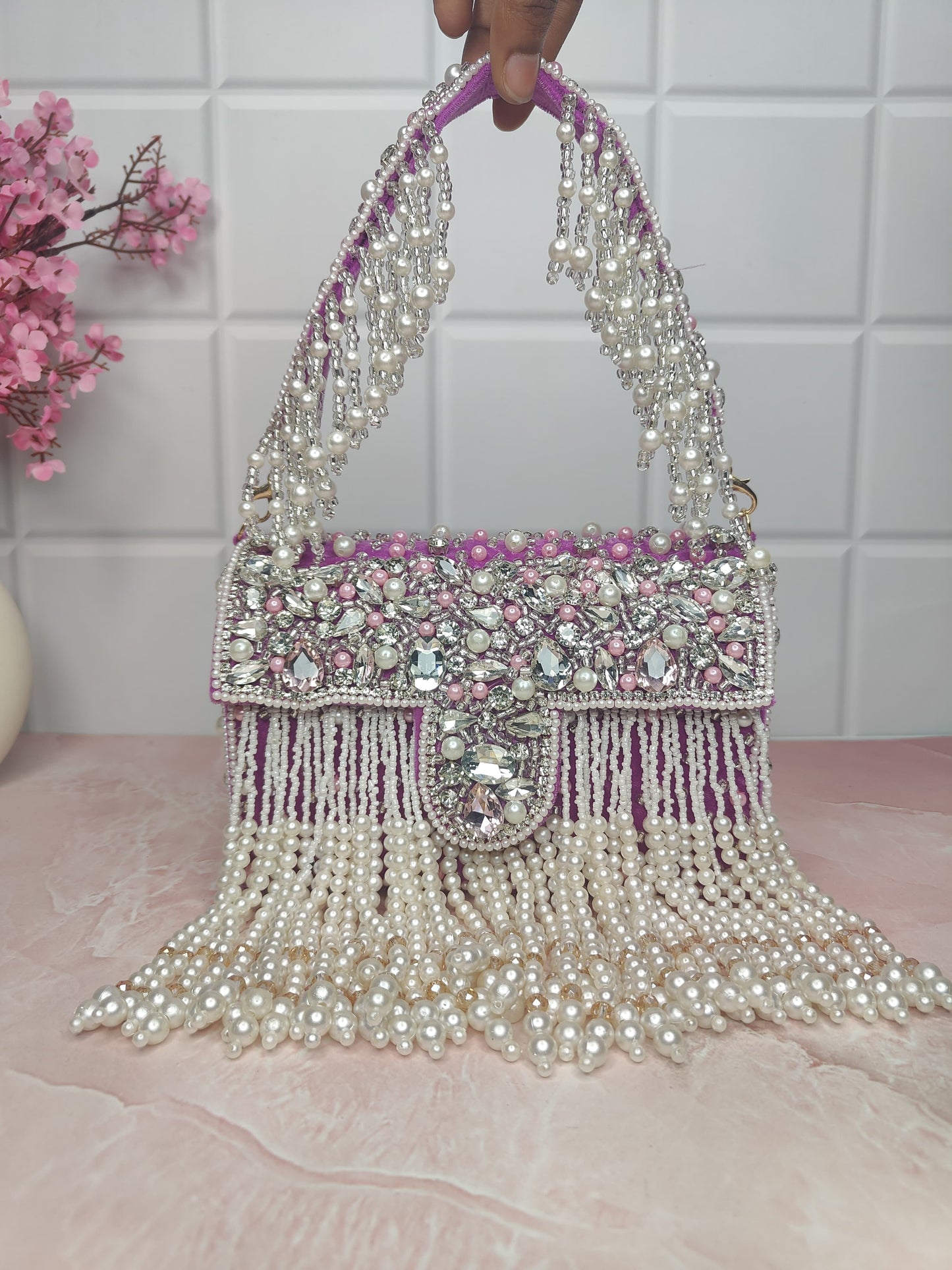 Dolly clutch