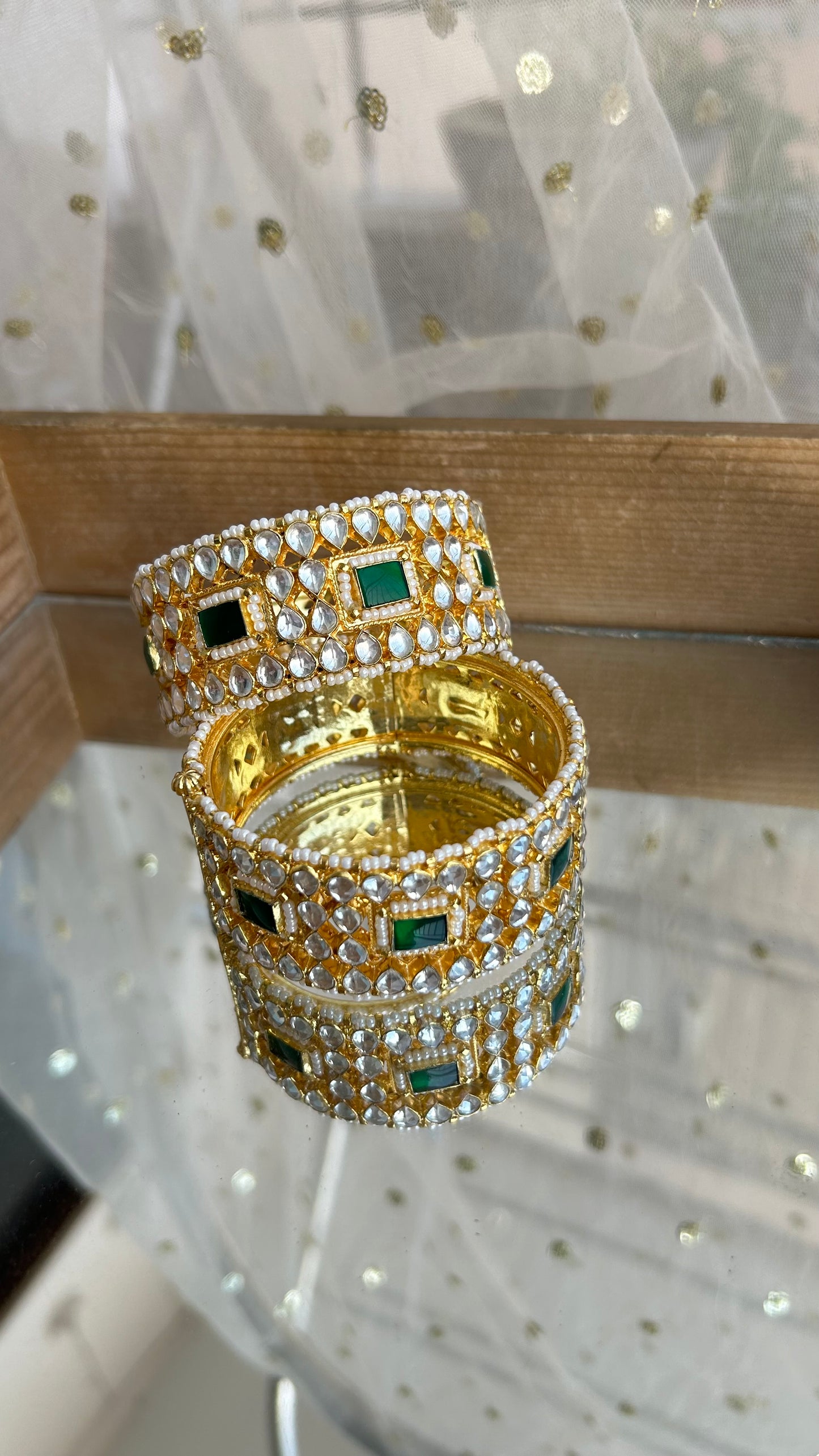 'Riya' Broad Pachi kundan emerald Kadda