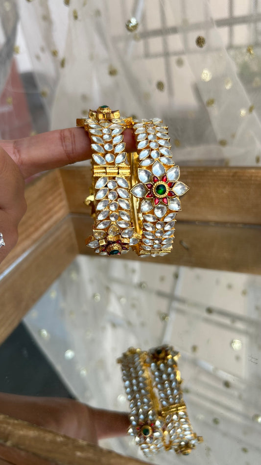 'Anaya' Openable pachi kundan 3D flower design Bangles