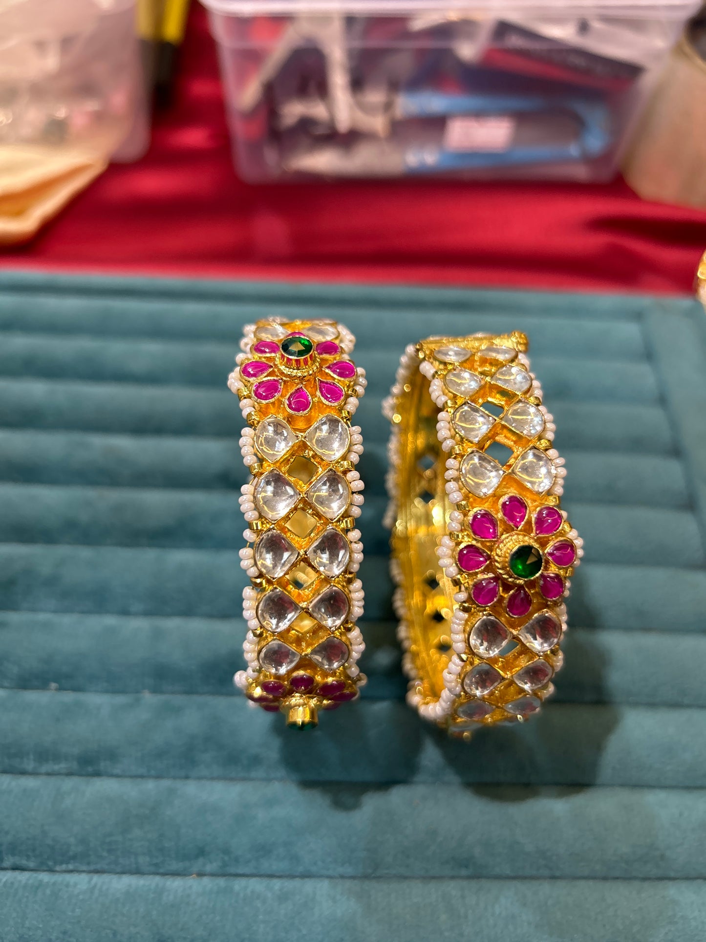 ‘Ishani’ Pachi kundan openable bangles