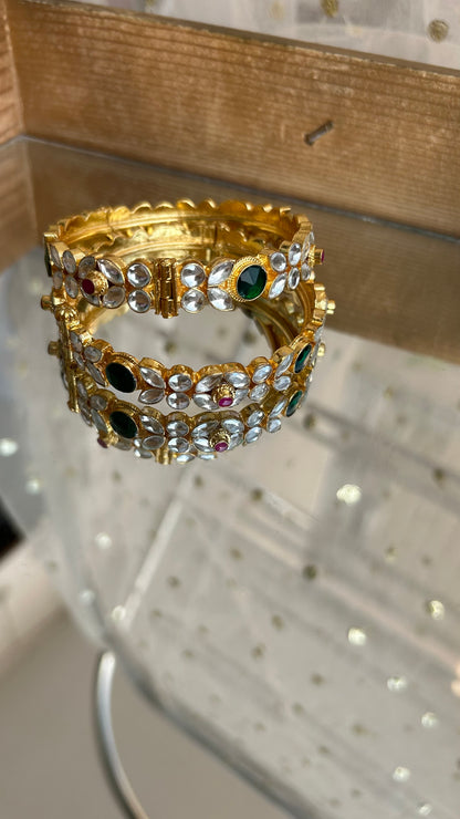 'Mannat' kundan Bangles