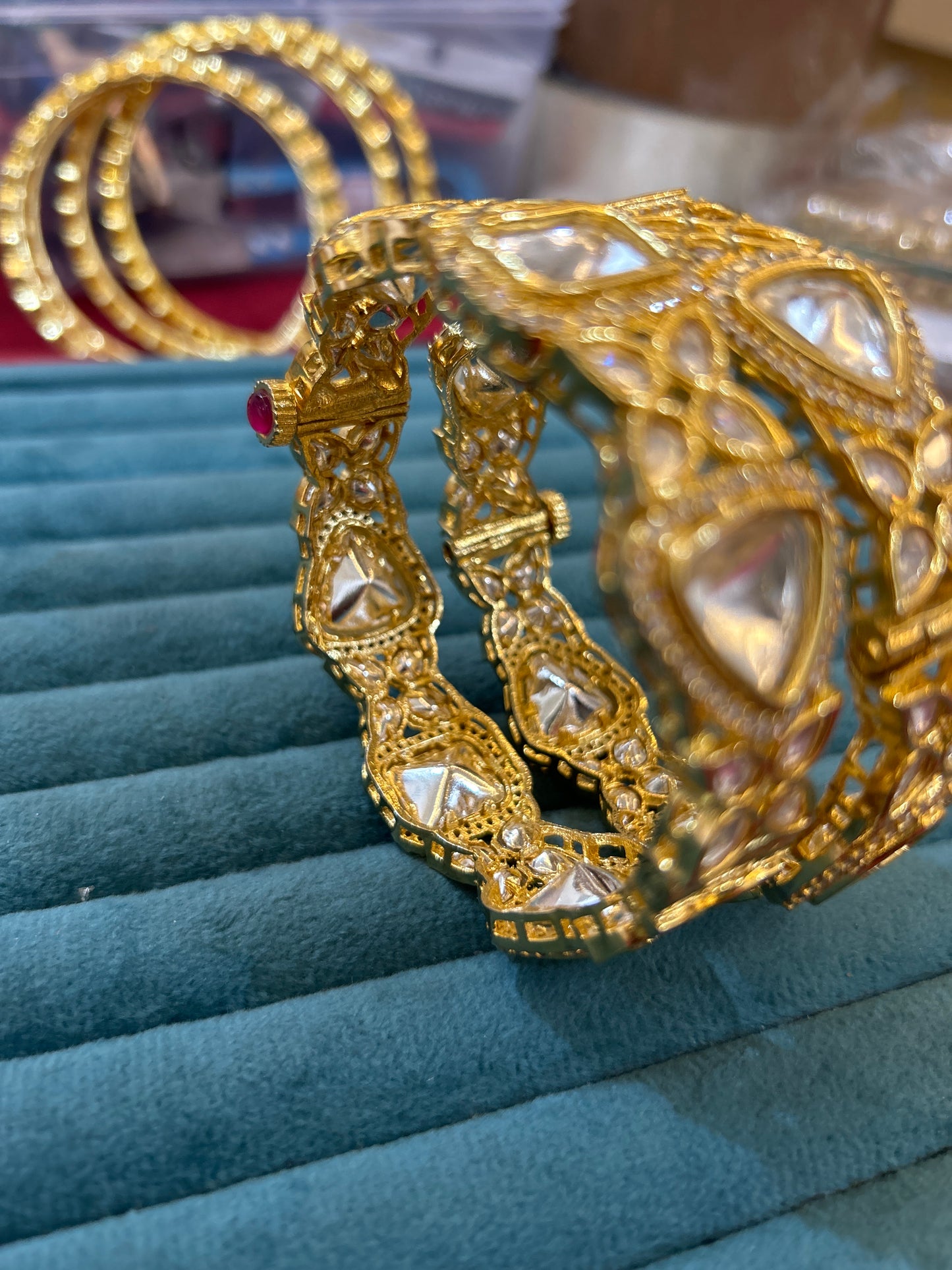 ‘Maysha’ Trending Uncut polki Openable Bangles