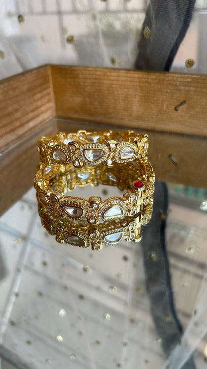 'Kehnkshan' uncut polki Openable Bangles
