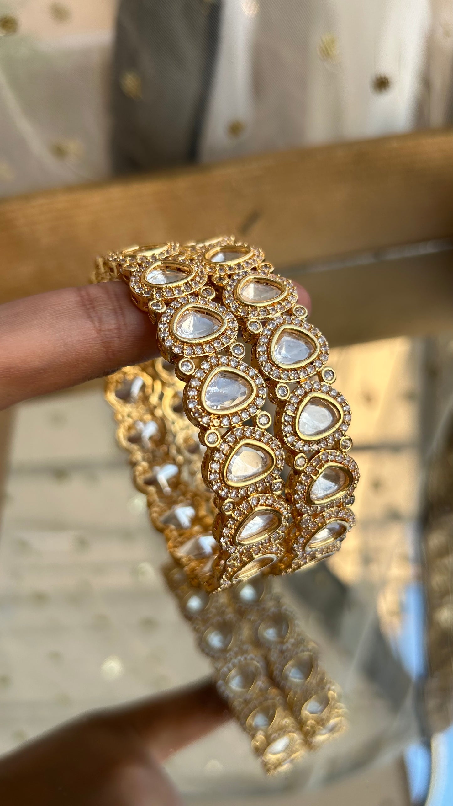 'Alexa' Uncut Polki kadda