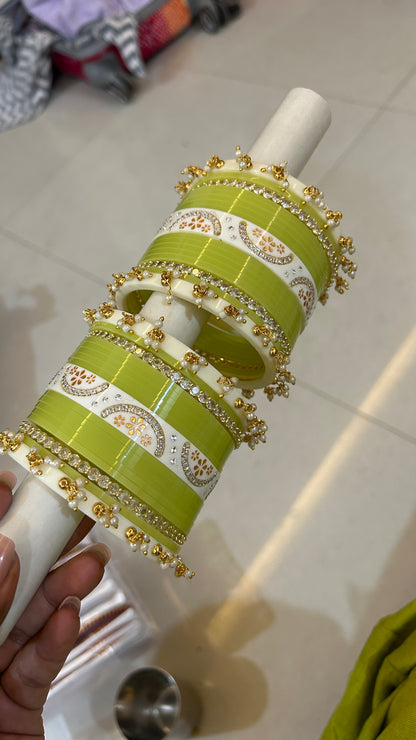 ‘Sunakshi’ Teej special pista Green Chooda
