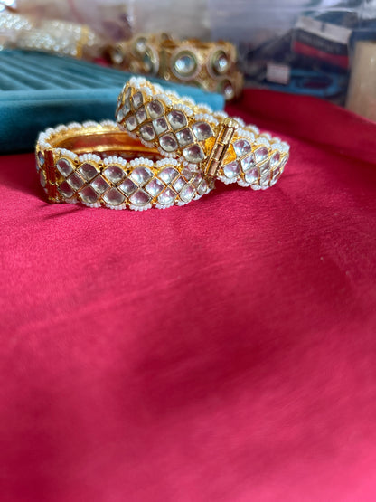 ‘Asha’ Pachi kundan openable bangles