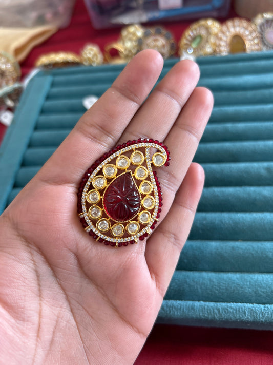 Ambi shaped cocktail ring