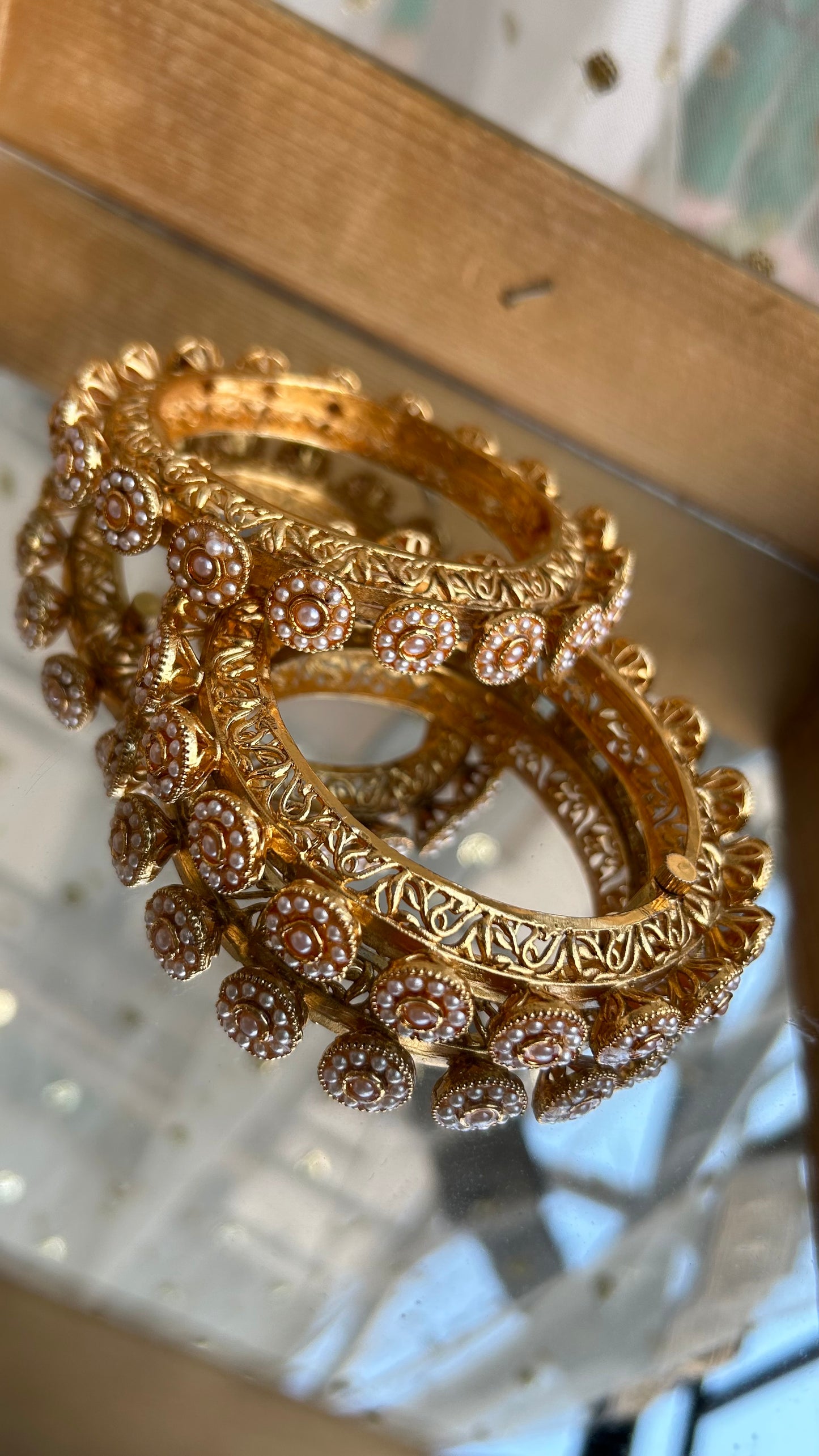 'Gaurika' jodha bangles / pacheli