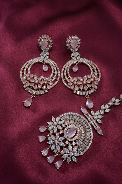 ‘Amruta’ lux Earring, and Tika set ￼