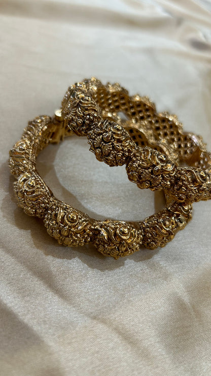 ’Veena’ Gold look openable bangles