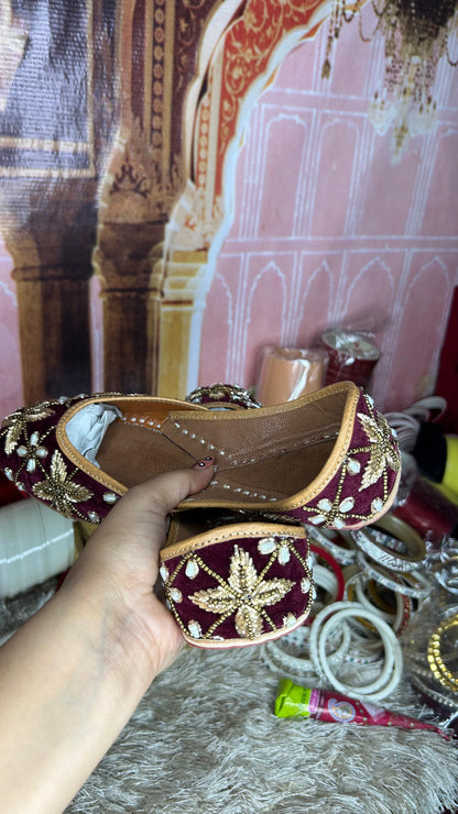 Custom made punjabi jutti