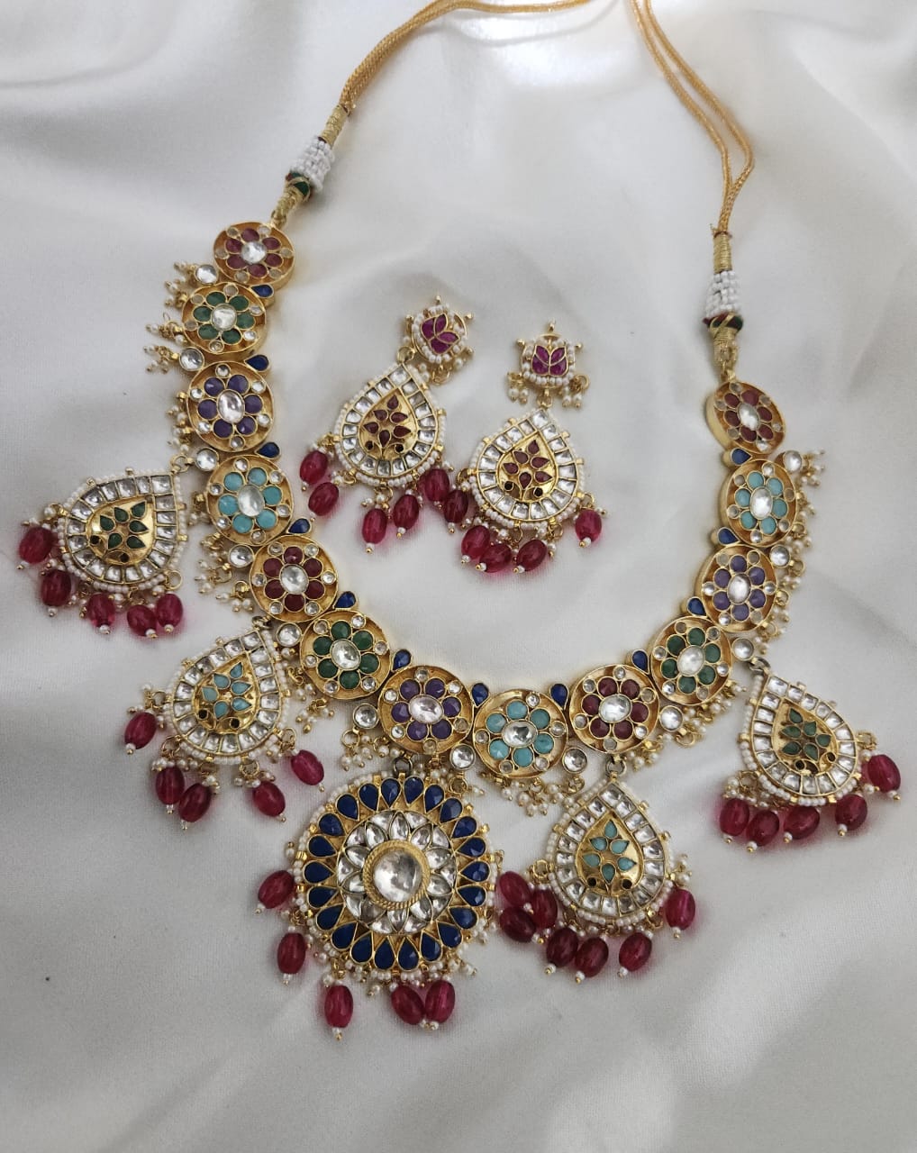 'Shringaarika' pachi kundan necklace